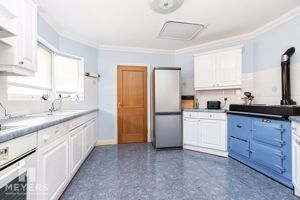 Photo 25- click for photo gallery